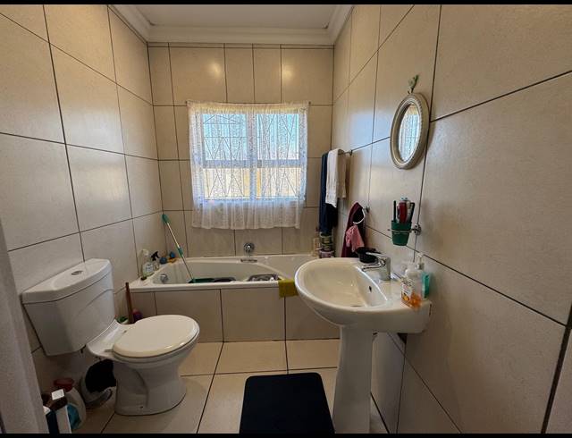 3 BEDROOM HOUSE FOR SALE IN FOREST HEIGHTS